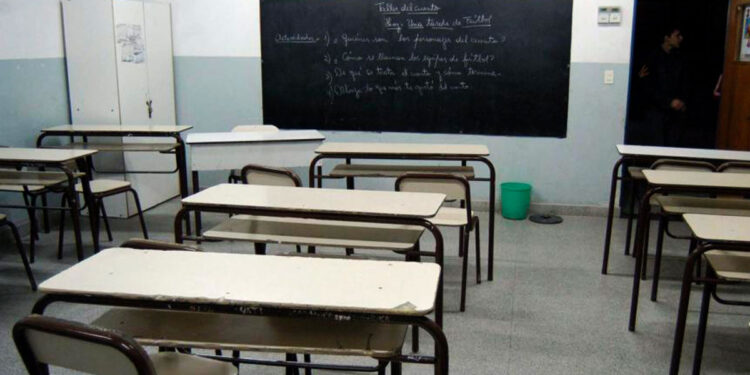 Inscripciones abiertas para la Escuela Primaria N° 703, destinada a jóvenes y adultos