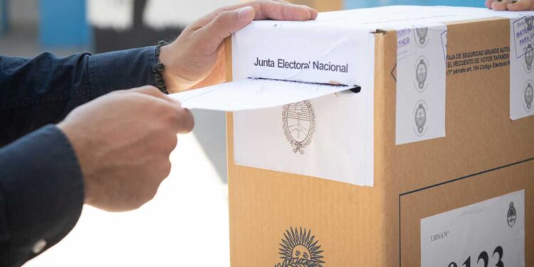 Comprar las urnas y los sobres para las elecciones costará más de 2 mil millones de pesos