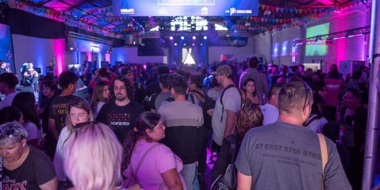 Finde Videojuegos: Más de 45 mil personas visitaron el Puerto