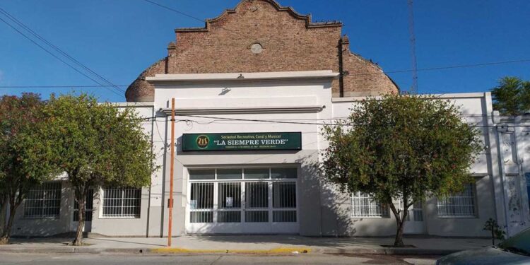 Jueves, viernes y sábado, de 10 a 23 horas, Semana Santa en La Siempre Verde