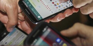 El Gobierno autorizó aumentos mensuales en tarifas de TV, telefonía e Internet
