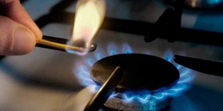 Entró en vigencia aumento del gas que promediará 25% en los clientes residenciales