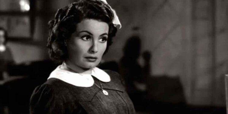 Hay que educar a Niní en Historia y Tango En El Cine