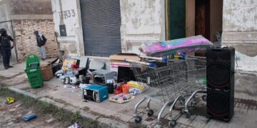 Cuatro detenidos por robar un supermercado durante el temporal en White
